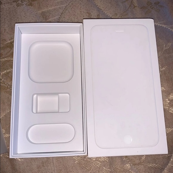 iPhone boxes - Picture 3 of 7